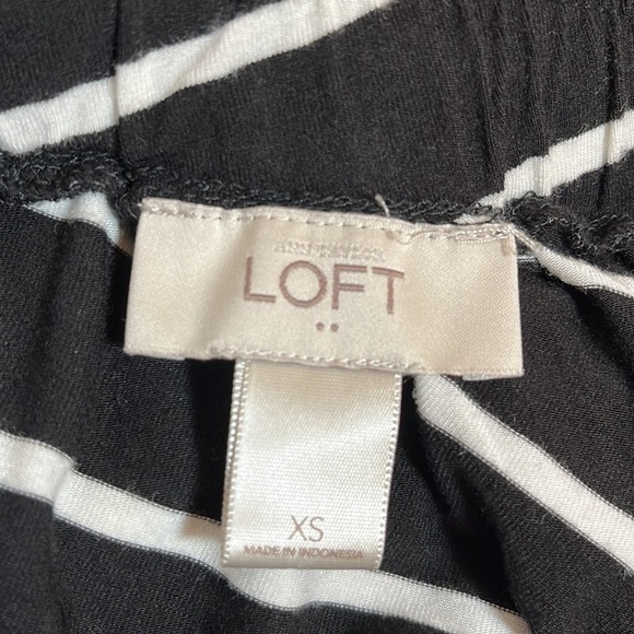 ANN Taylor Loft Maxi Striped Skirt - Picture 6 of 7